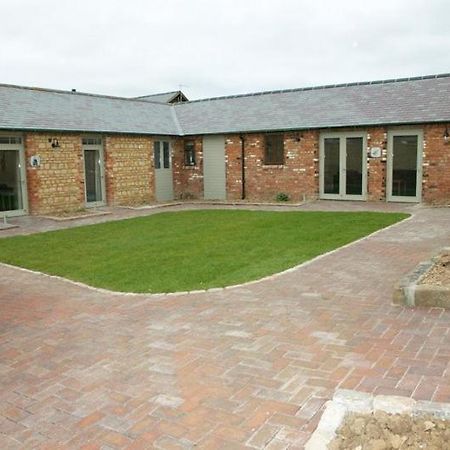 Pheasants Roost At Tove Valley Cottages Towcester Eksteriør bilde