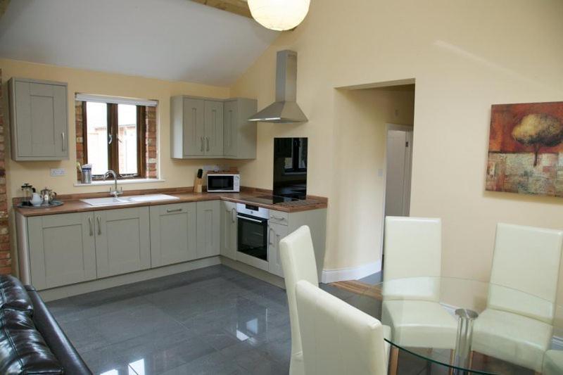 Pheasants Roost At Tove Valley Cottages Towcester Eksteriør bilde